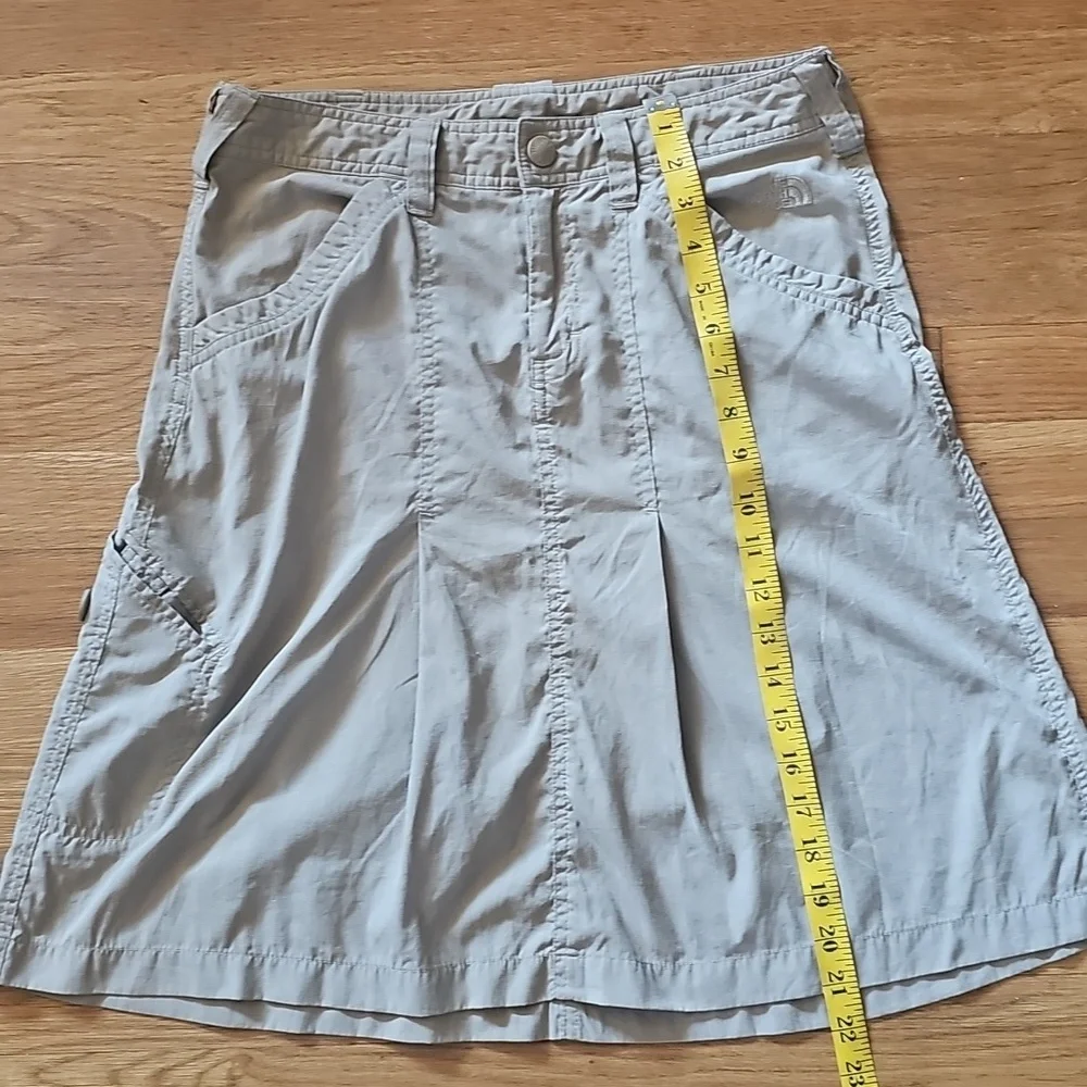 The North Face Women's Size 6 Tan Khaki Outdoor Cargo Nylon Hiking Outdoor Skirt - Picture 7 of 12